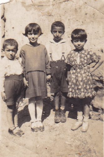 1930 A sx Luigi Sgarella 1925 Ambrogio Sgarella 1922 Fonte Lucia Sgarella